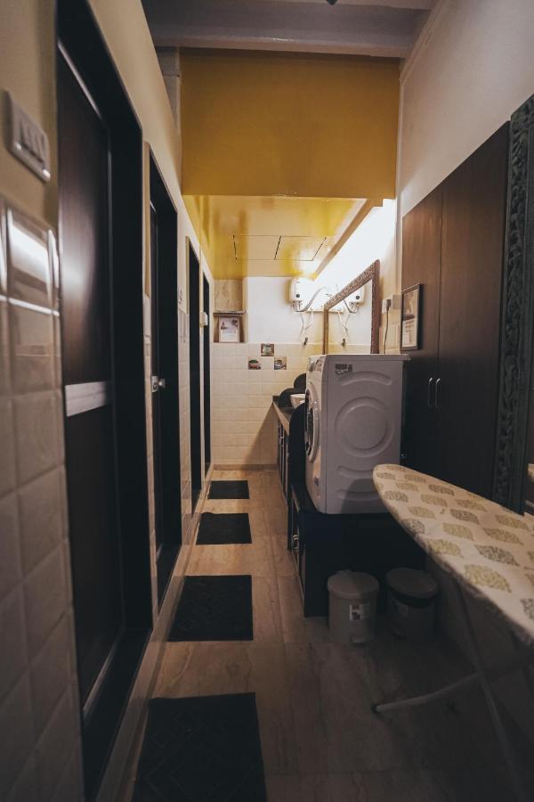 Gosolo Stays Bandra Hostel Bombay Esterno foto